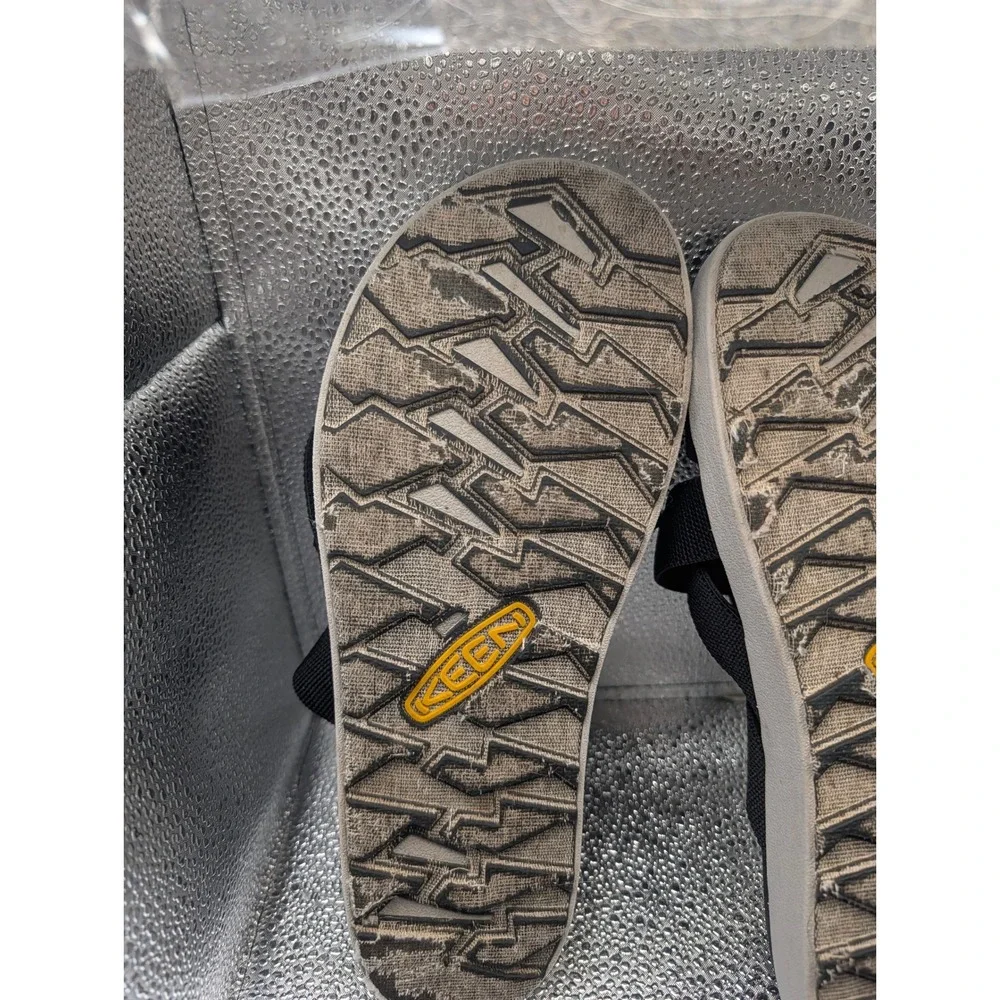 Keen Damaya Lattice Sandals Womens 9.5 Black Grey Strappy Slide 1022634